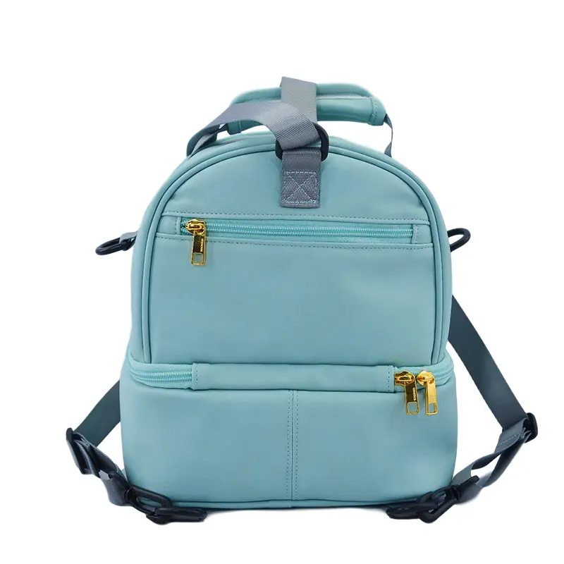 Tas nedha awan gedhe terisolasi